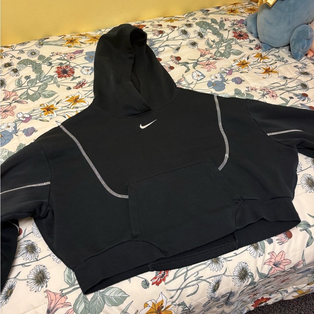Nike Black Cropped Hoodie with Stitching